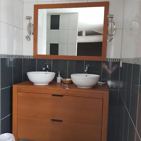 Champagne קולומבי-לה-דו-אגליז